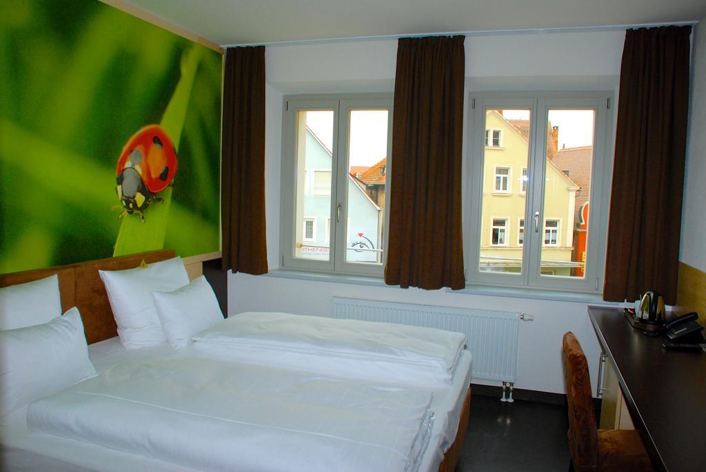 Hezelhof'S Radl-Hotel Wassertrüdingen Habitación foto